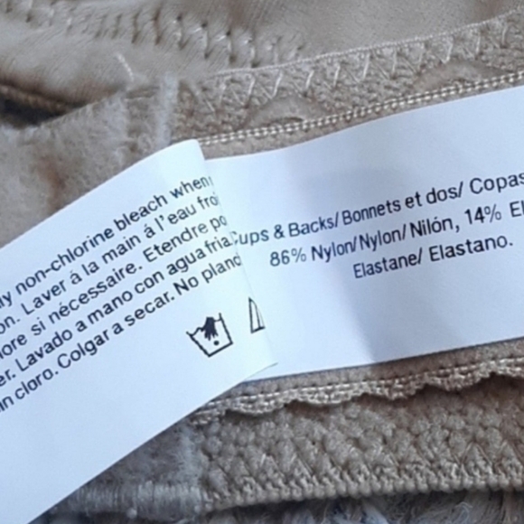 Sweet Nothings by Maidenform Bra with a Straps - Picture 4 of 8